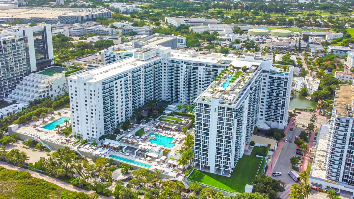 Roney Palace Condo - Miami Beach