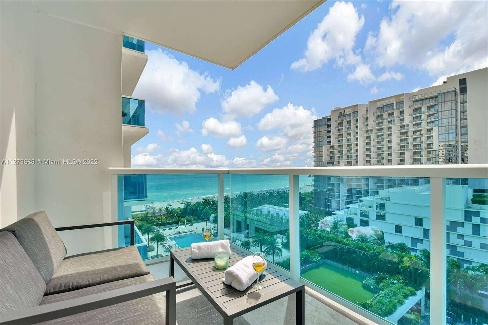 Roney Palace Unit #1002 | Picture 3