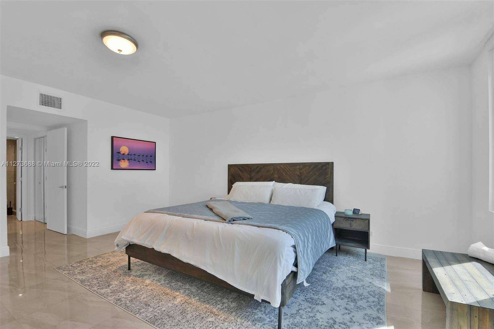 Roney Palace Unit #1002 | Picture 10