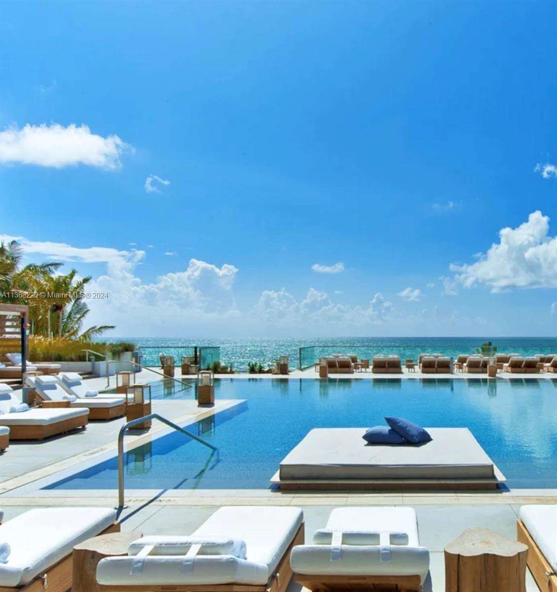 Roney Palace Unit #1536/1537 | Picture 14