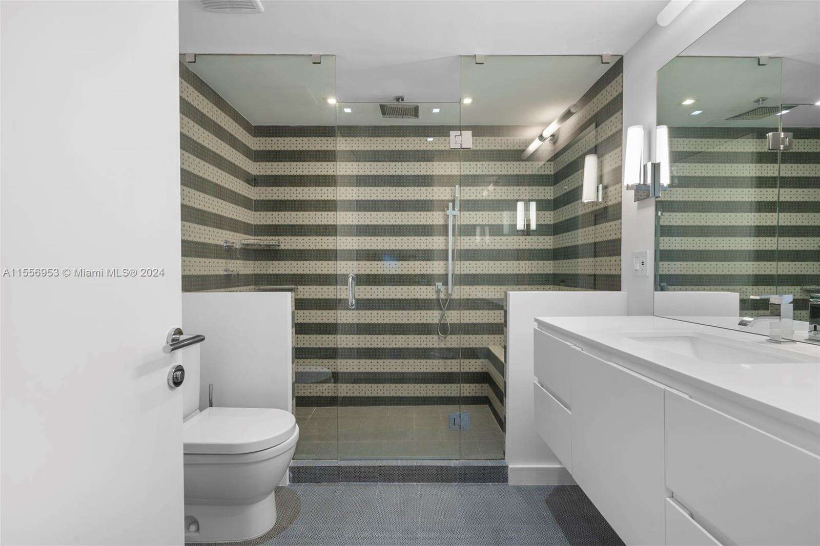 Roney Palace Unit #410 | Picture 27