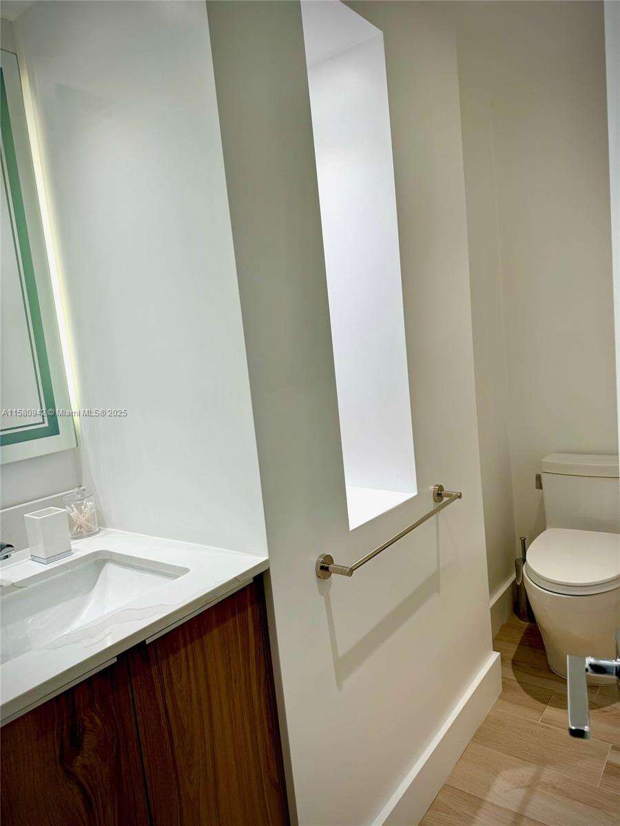 Roney Palace Unit #837 | Picture 18