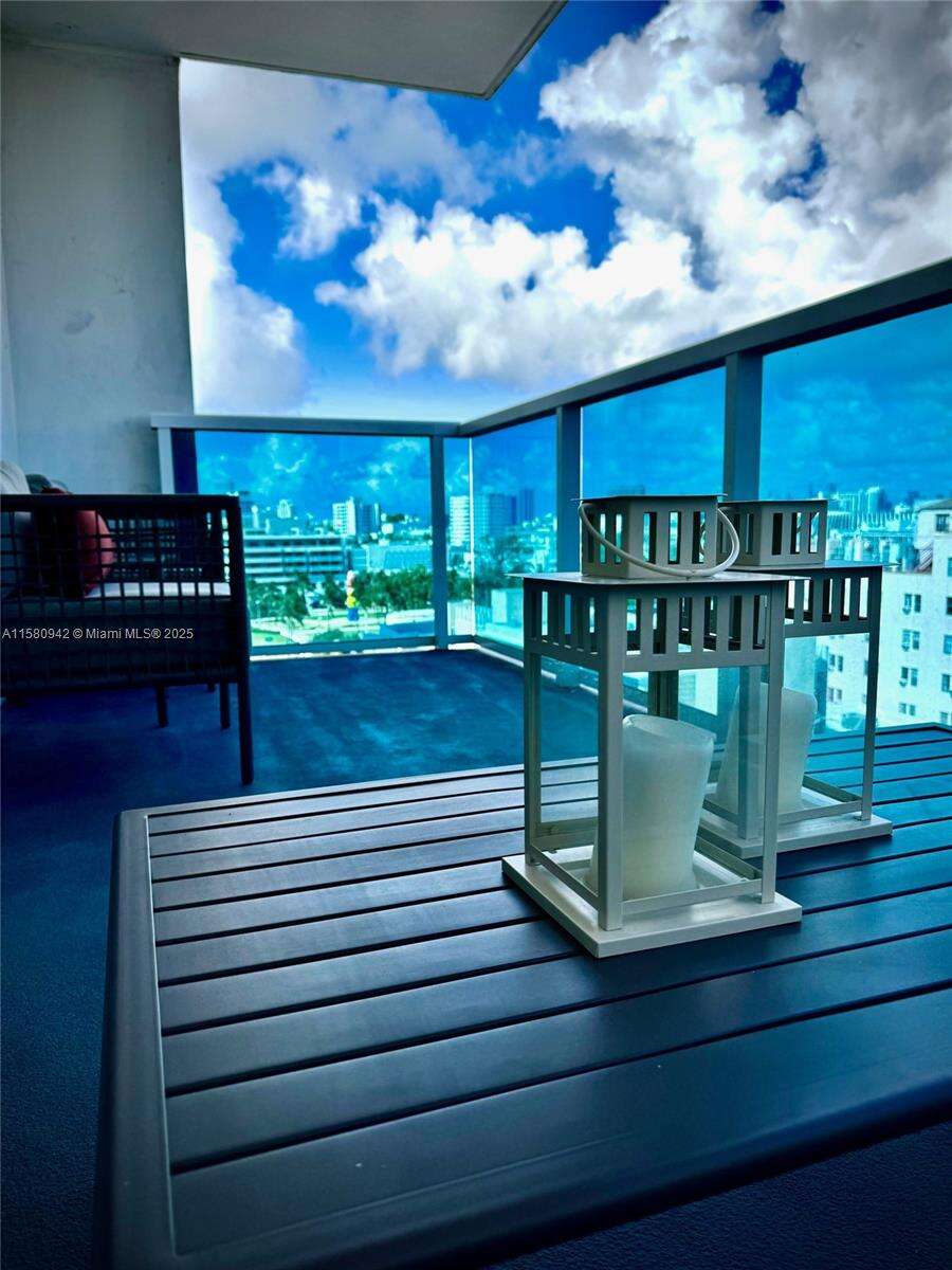 Roney Palace Unit #837 | Picture 34