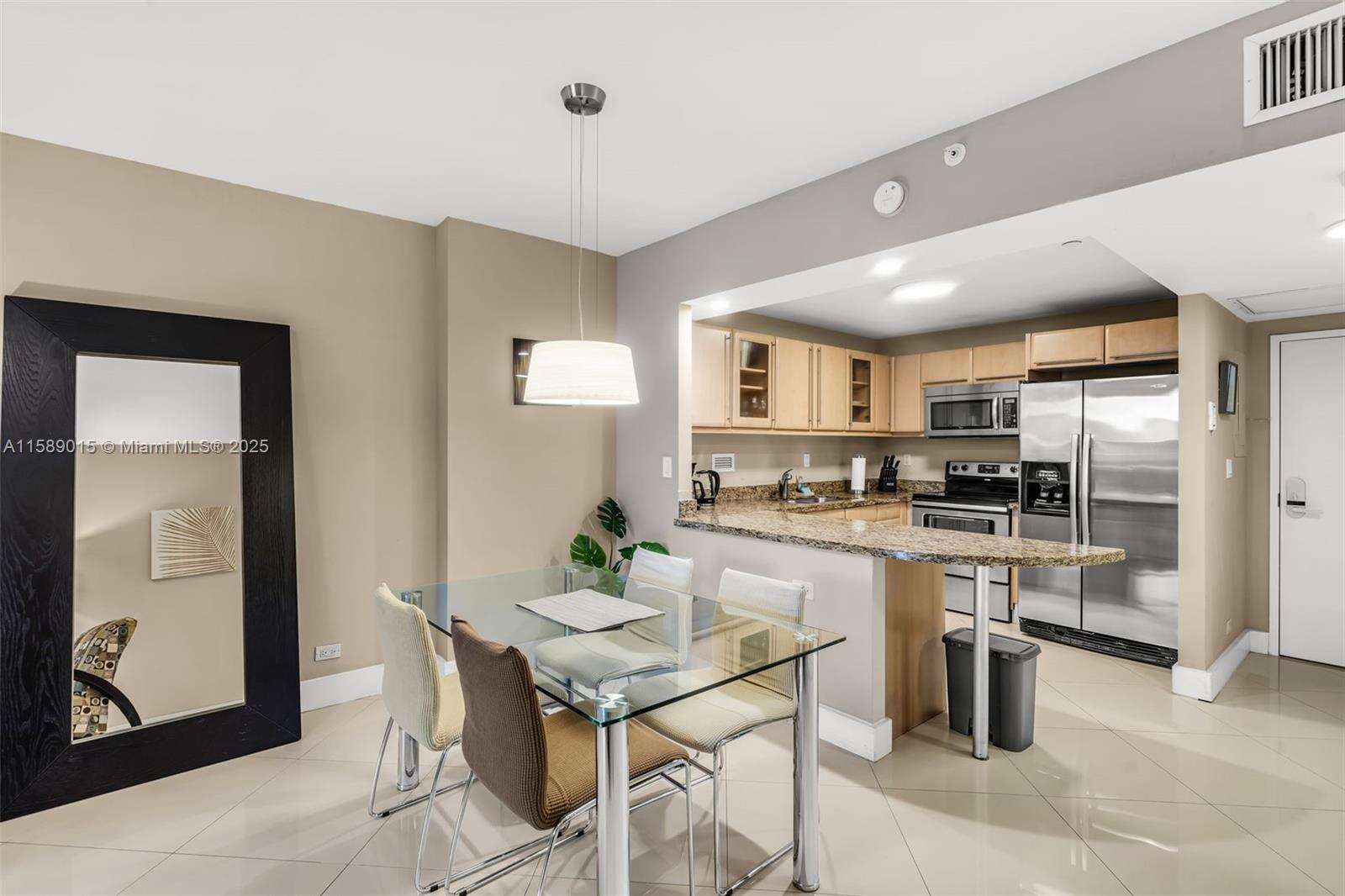 Roney Palace Unit #325 | Picture 23