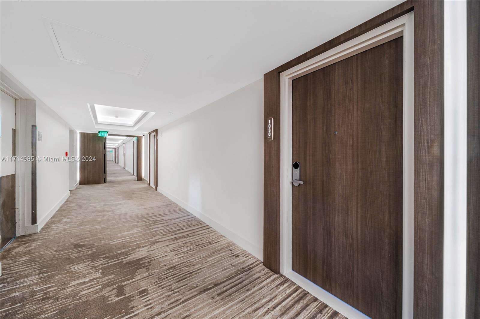 Roney Palace Unit #1030 | Picture 8