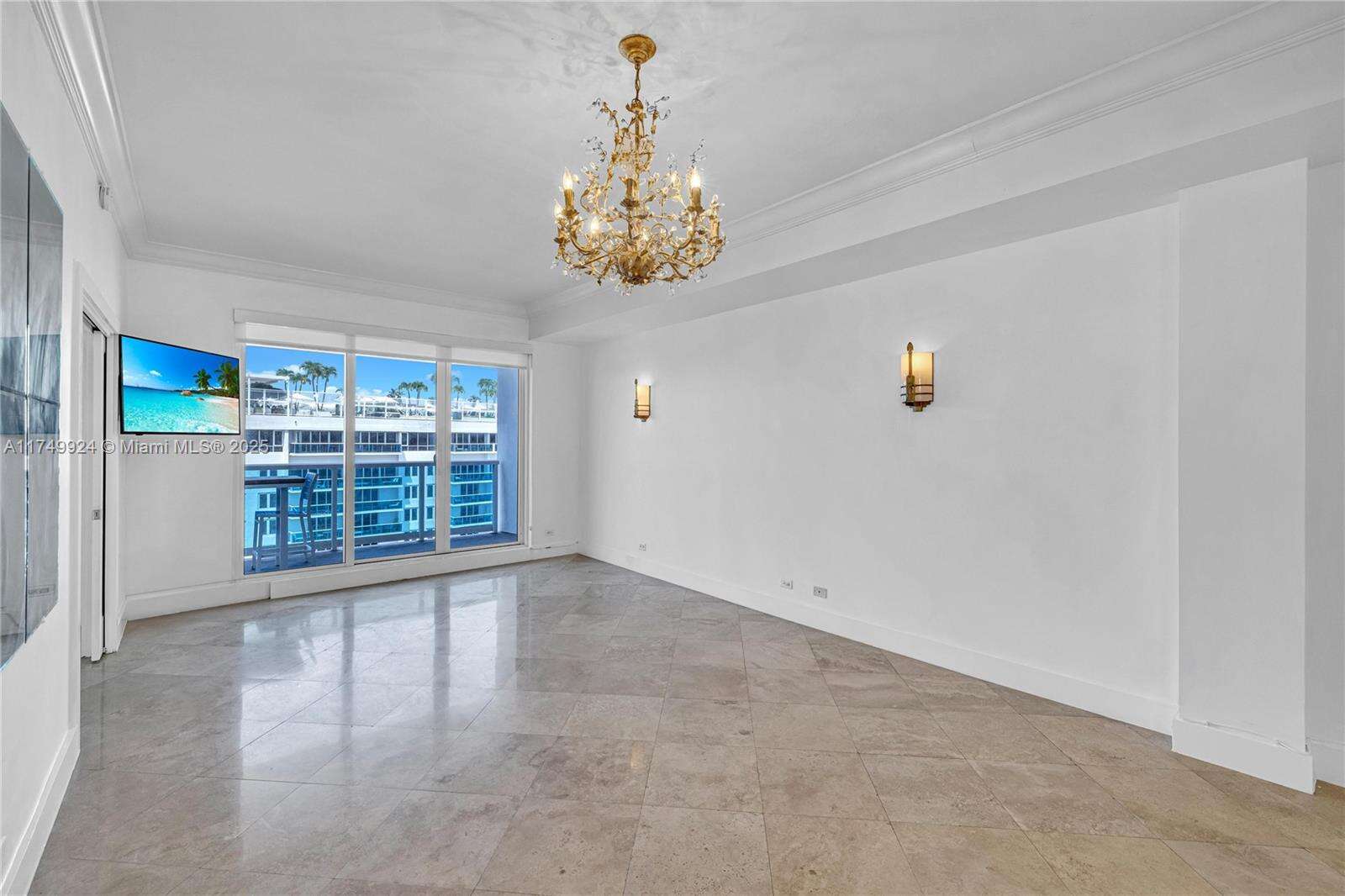 Roney Palace Unit #PH18 | Picture 12