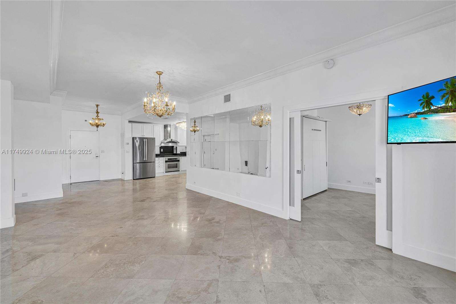 Roney Palace Unit #PH18 | Picture 17