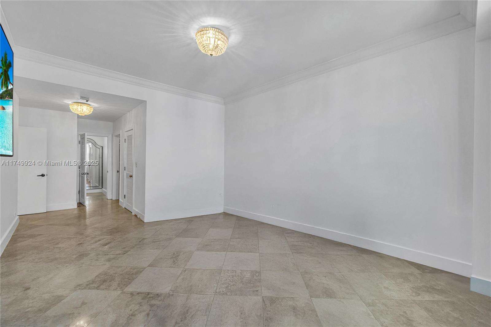 Roney Palace Unit #PH18 | Picture 23