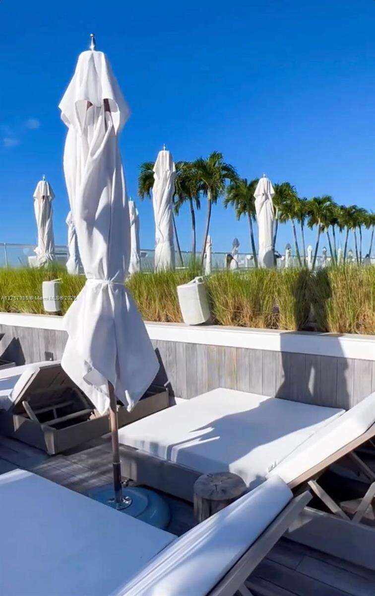 Roney Palace Unit #921 | Picture 34