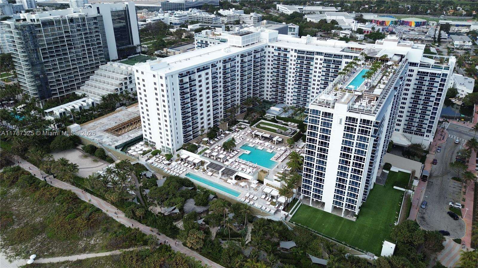 Roney Palace Unit #628 | Picture 18