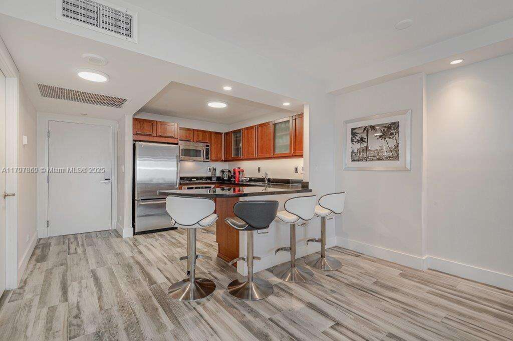 Roney Palace Unit #1532 | Picture 22