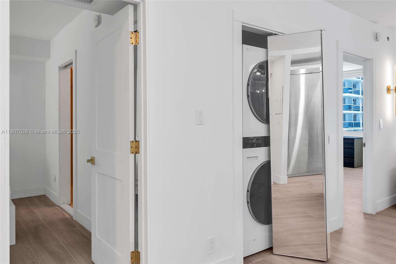 Roney Palace Unit #1019 | Picture 35