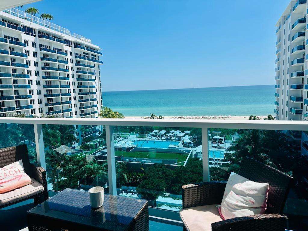 Roney Palace For Sale | Unit #1025