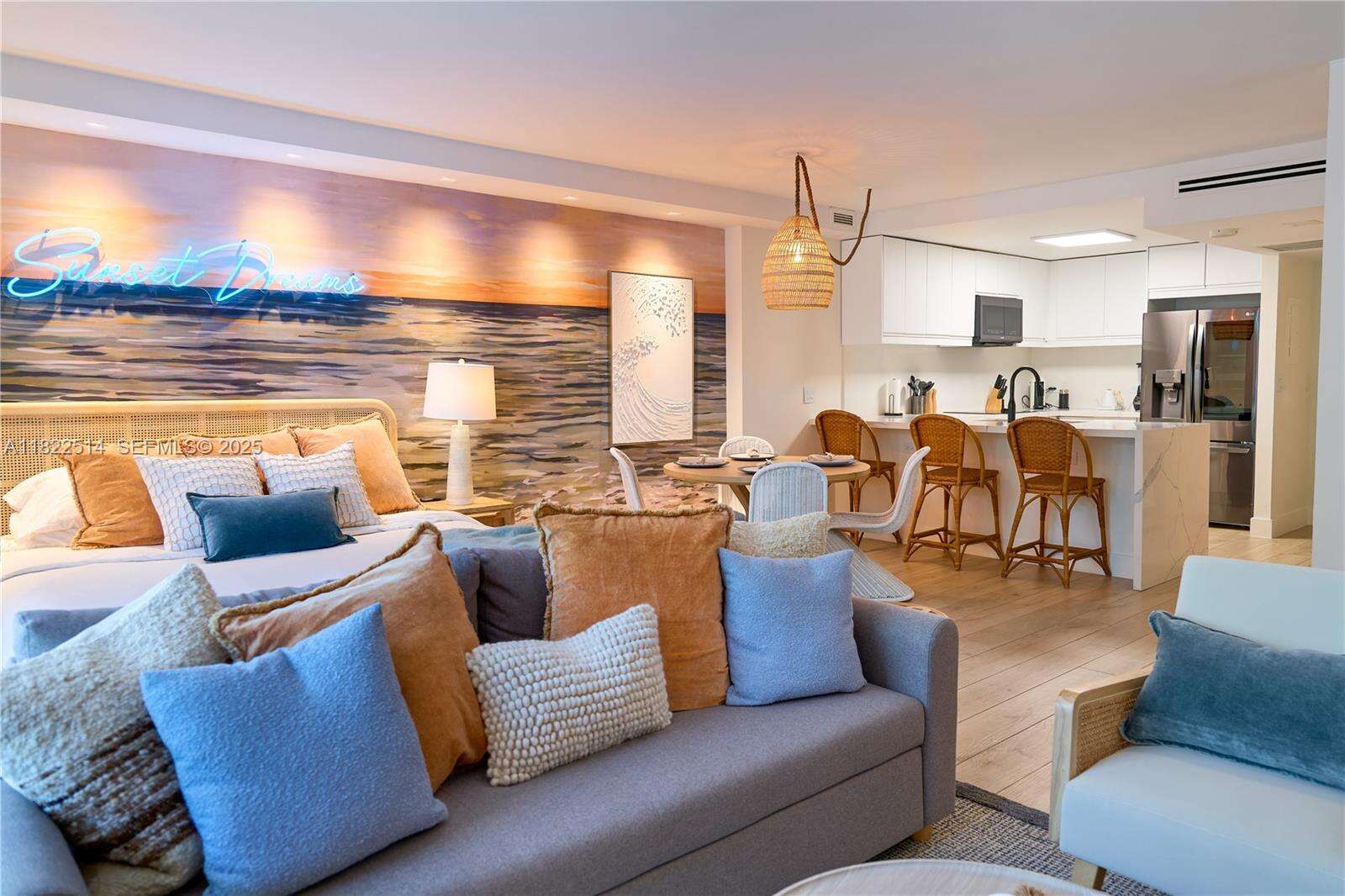 Roney Palace Unit #329 | Picture 9