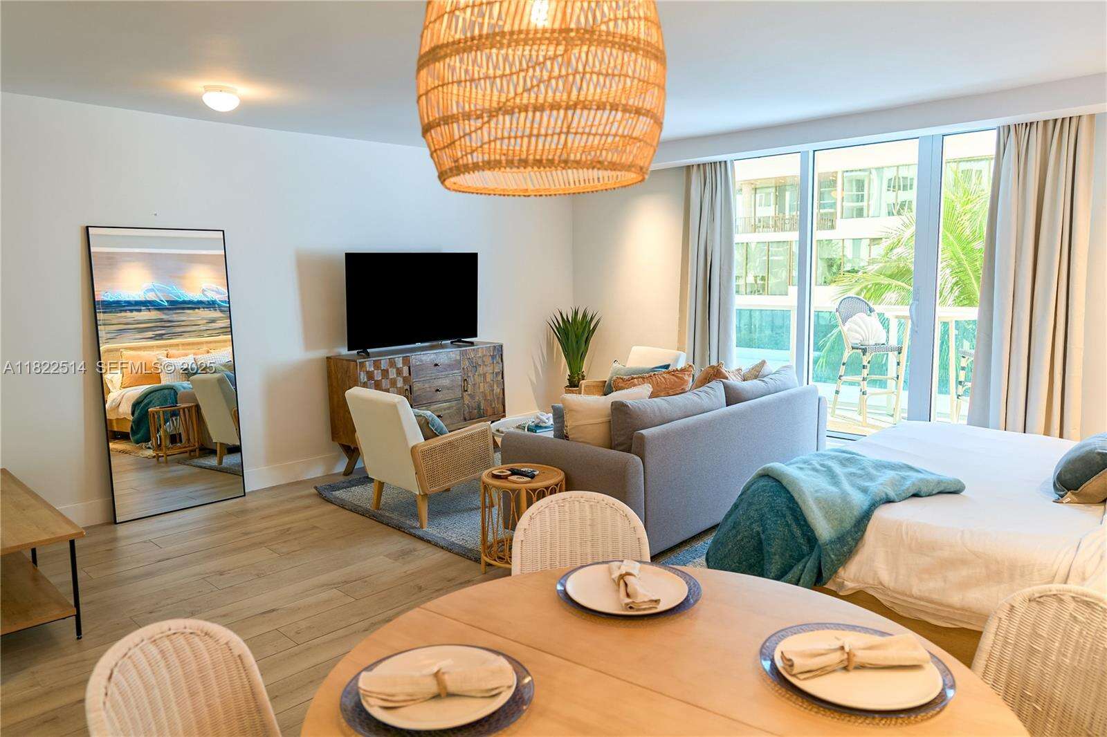 Roney Palace Unit #329 | Picture 10