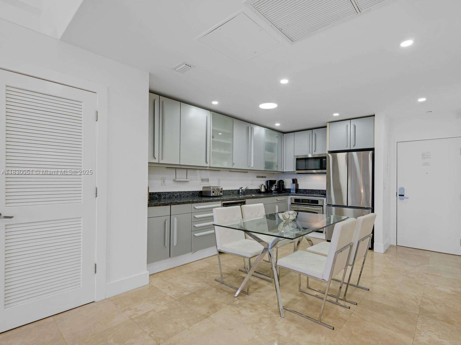 Roney Palace Unit #1631 | Picture 12