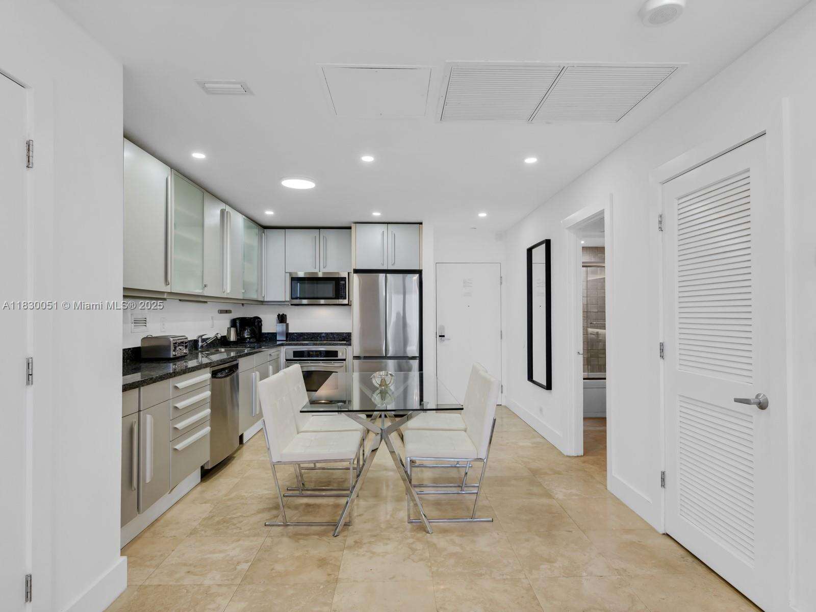 Roney Palace Unit #1631 | Picture 13