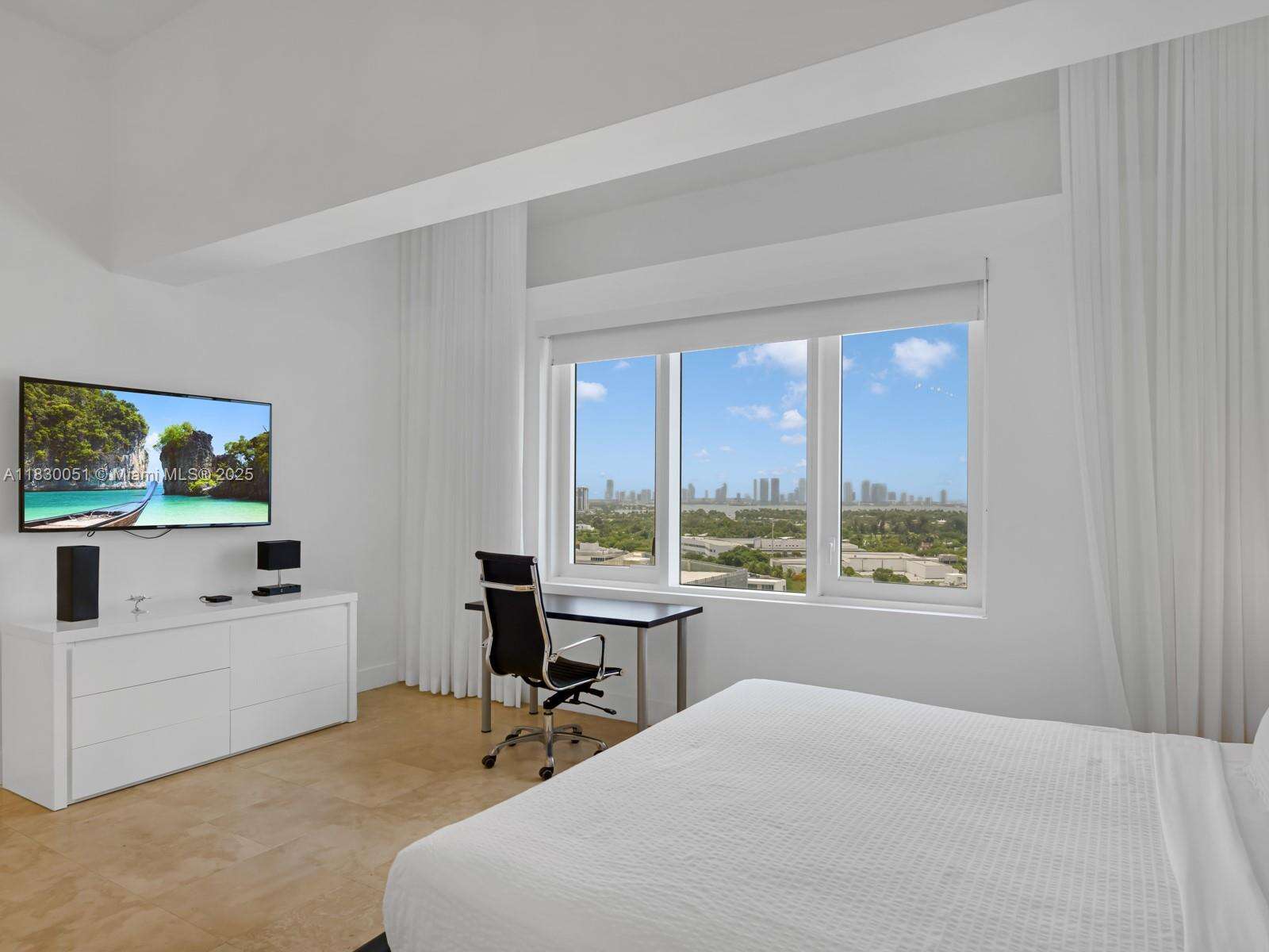 Roney Palace Unit #1631 | Picture 23