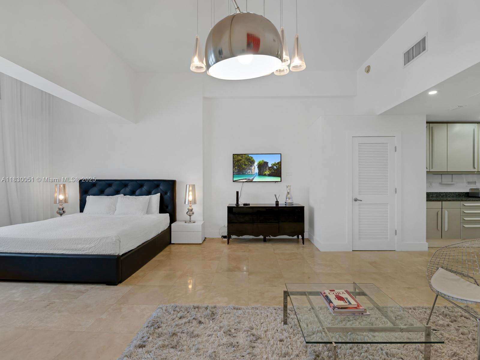 Roney Palace Unit #1631 | Picture 25