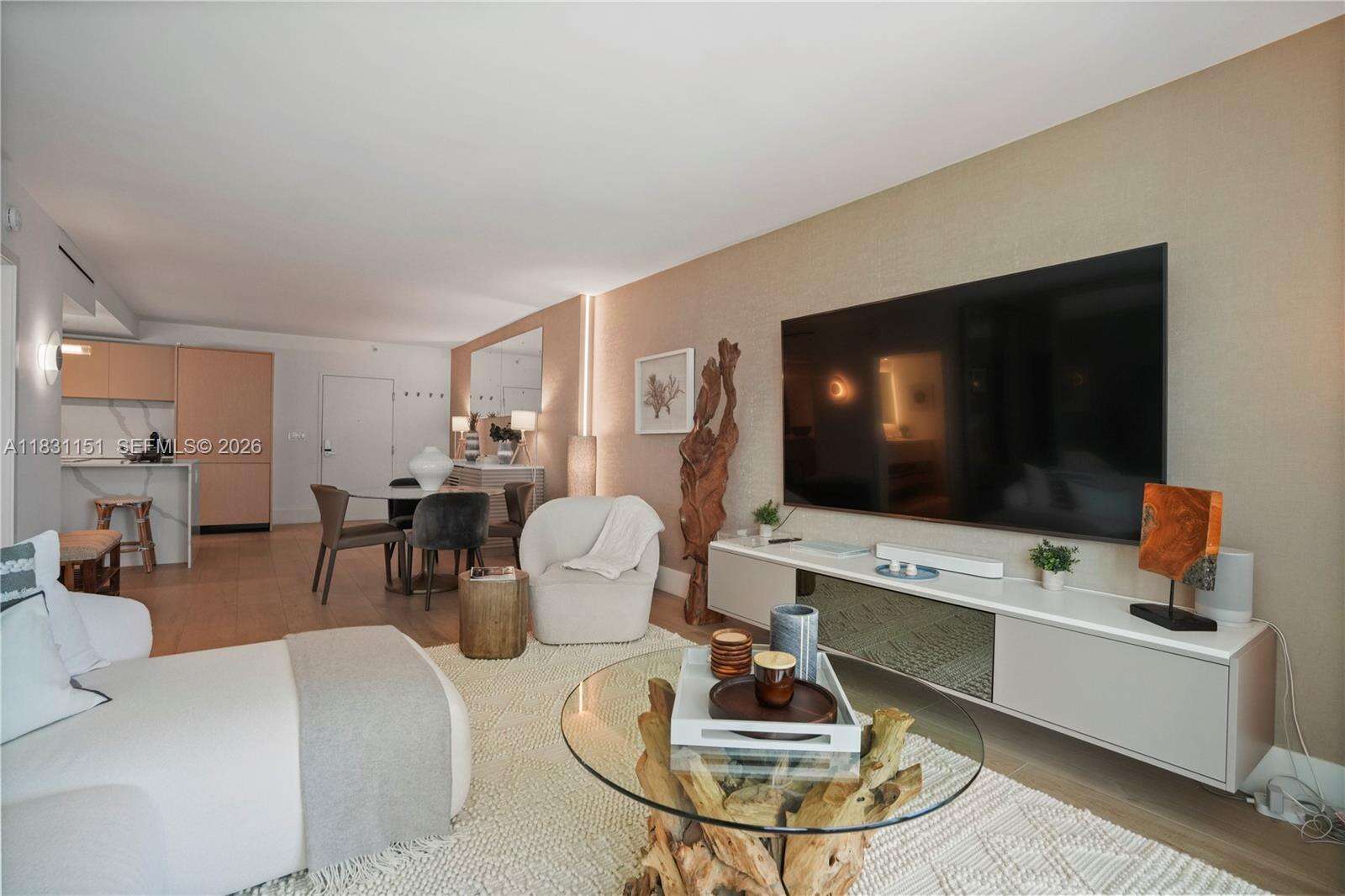 Roney Palace Unit #407 | Picture 19