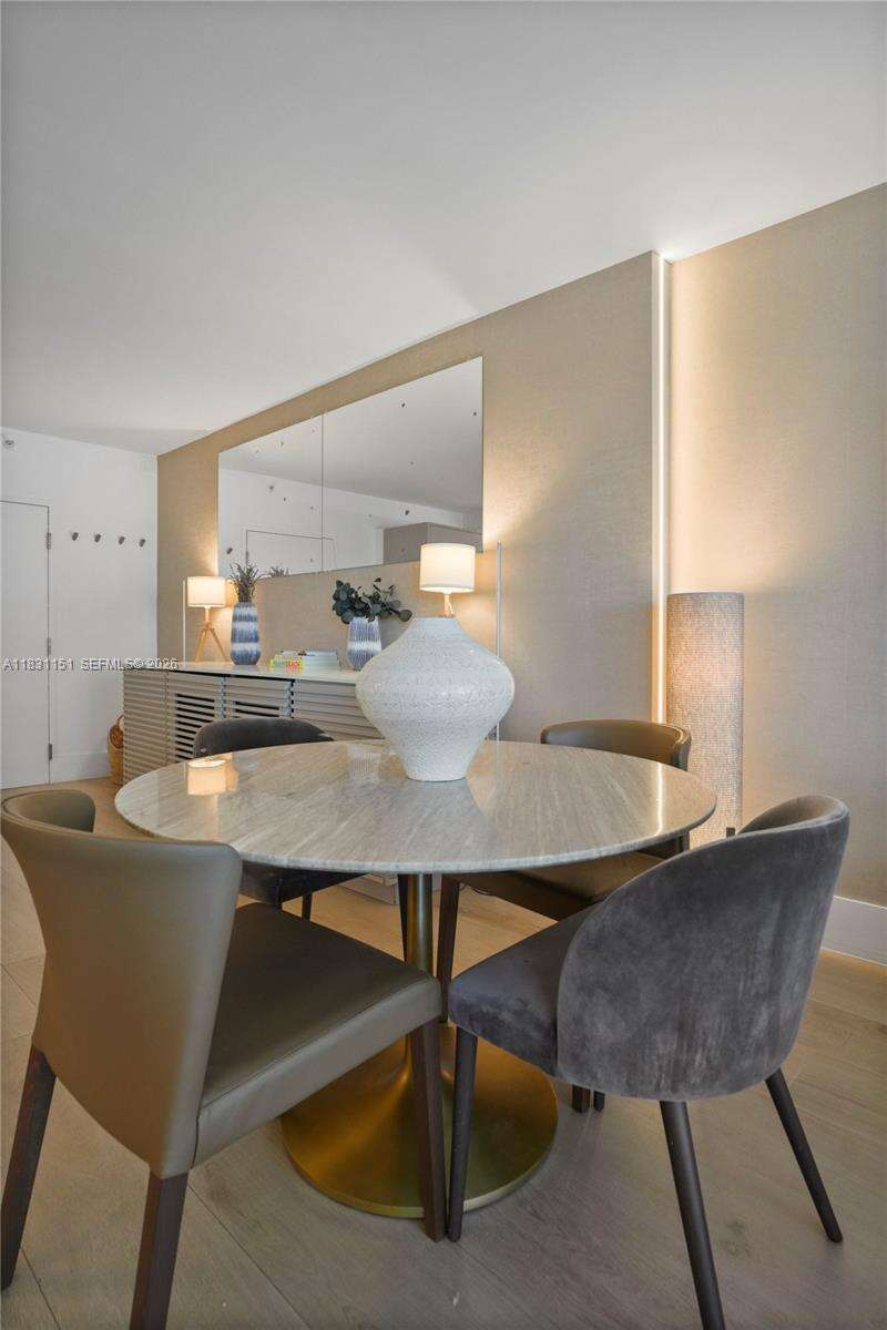 Roney Palace Unit #407 | Picture 24