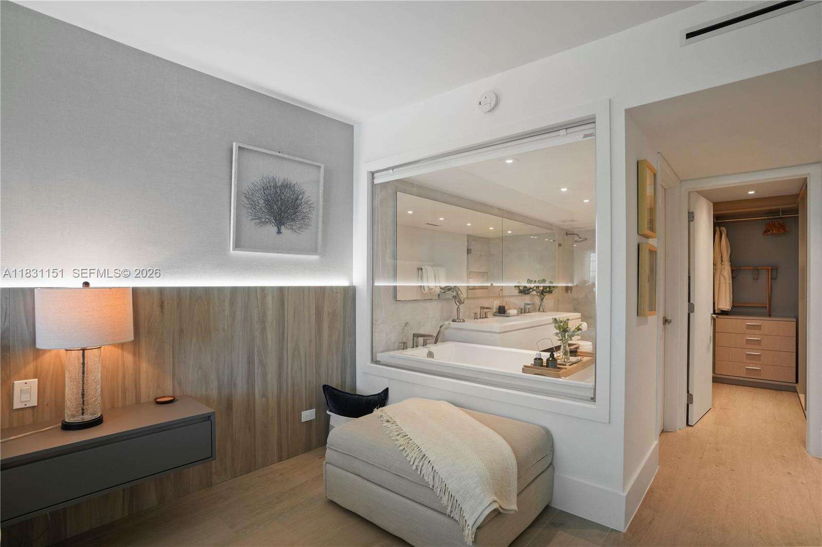 Roney Palace Unit #407 | Picture 37