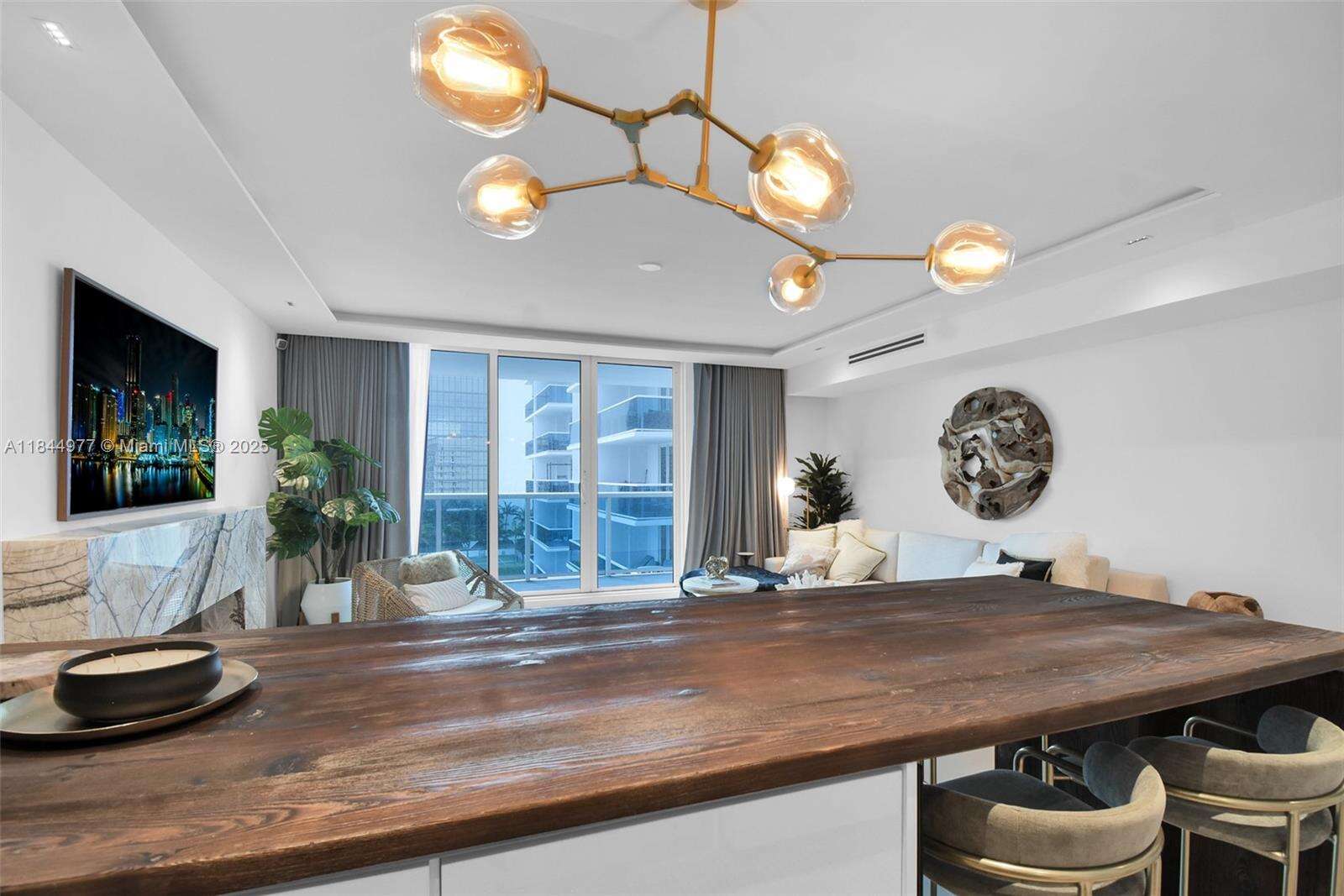 Roney Palace Unit #1201 | Picture 14