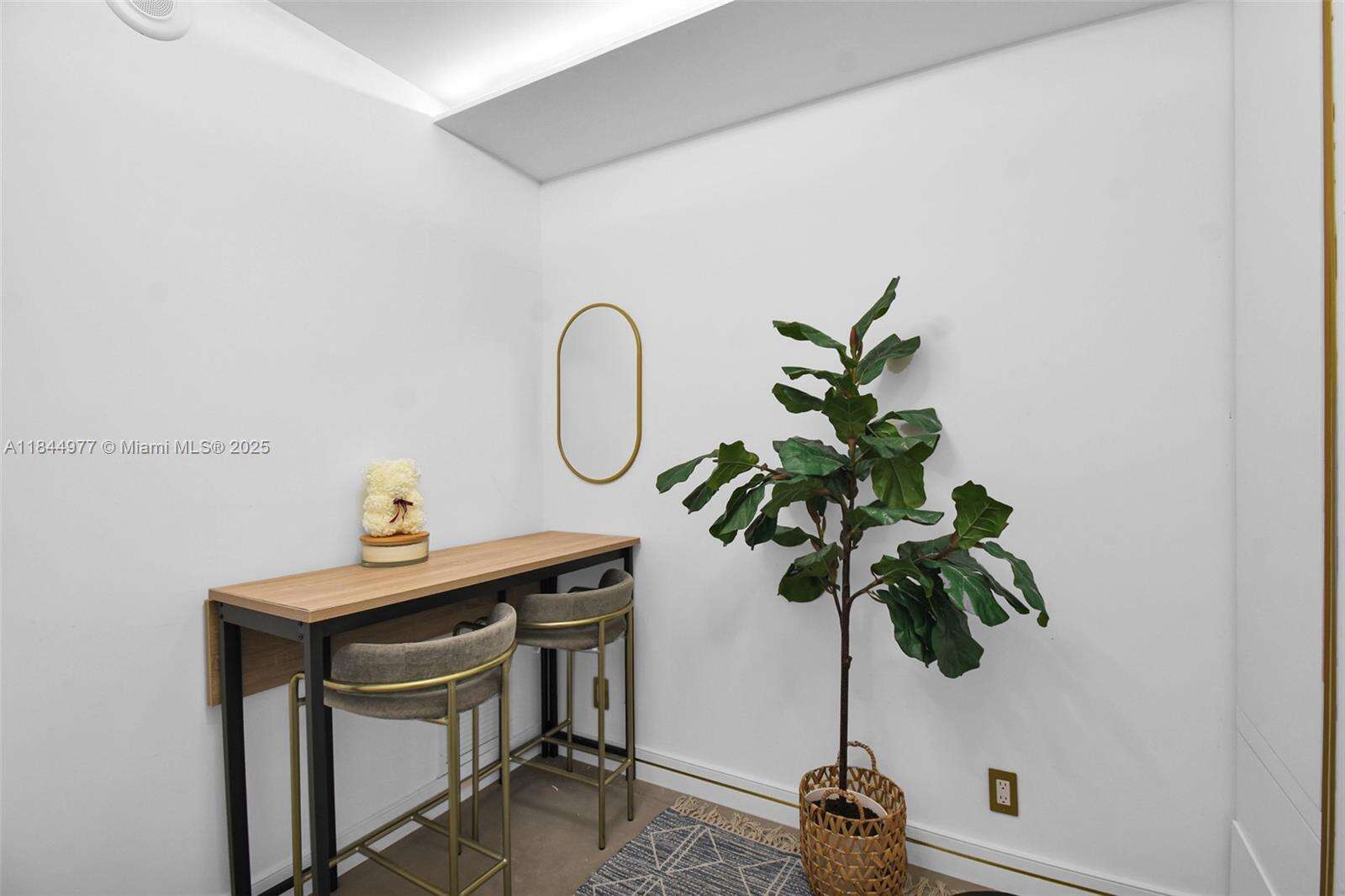 Roney Palace Unit #1201 | Picture 26