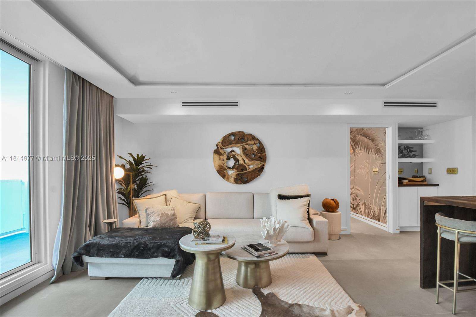 Roney Palace Unit #1201 | Picture 7