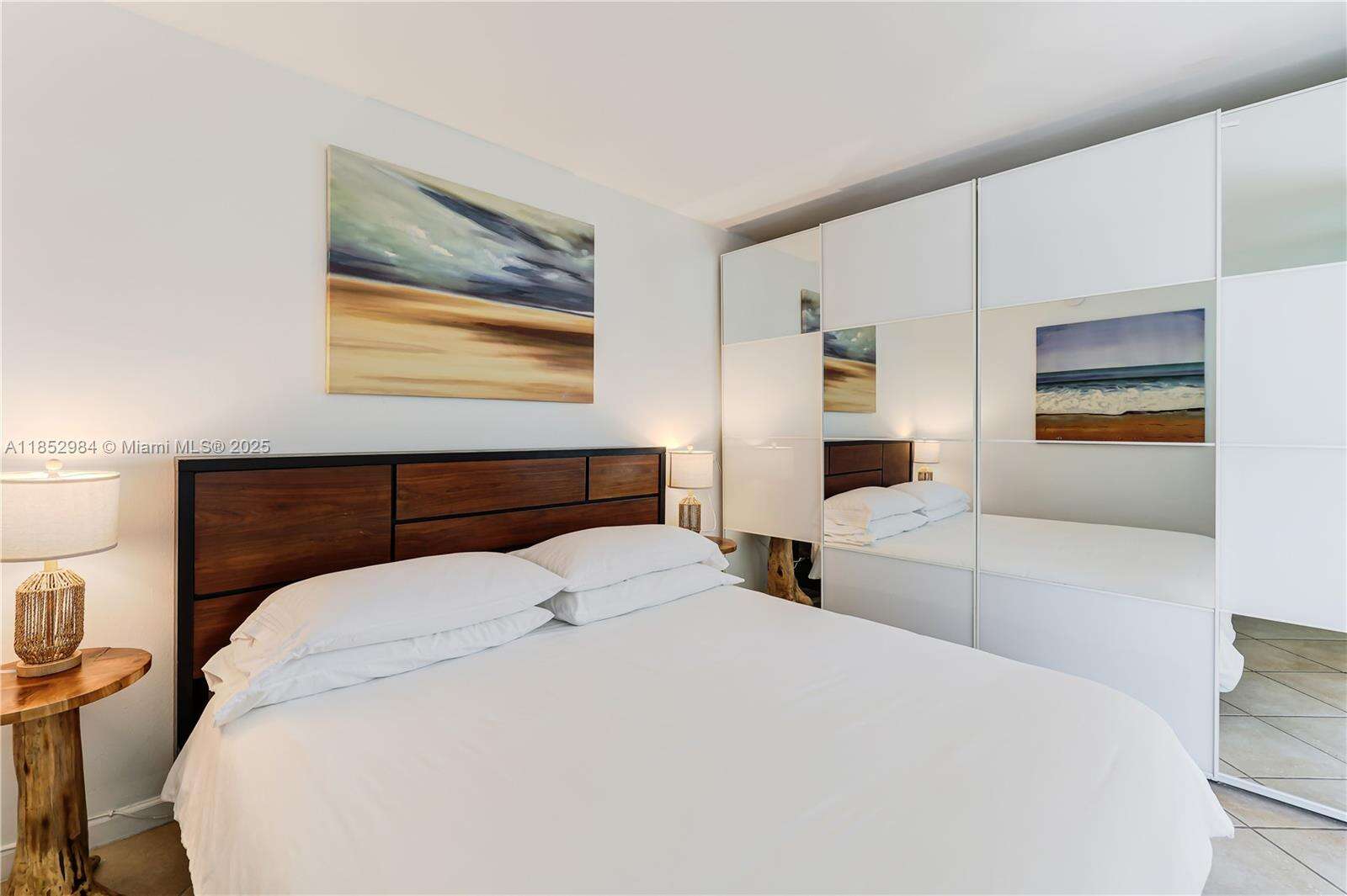 Roney Palace Unit #523 | Picture 25