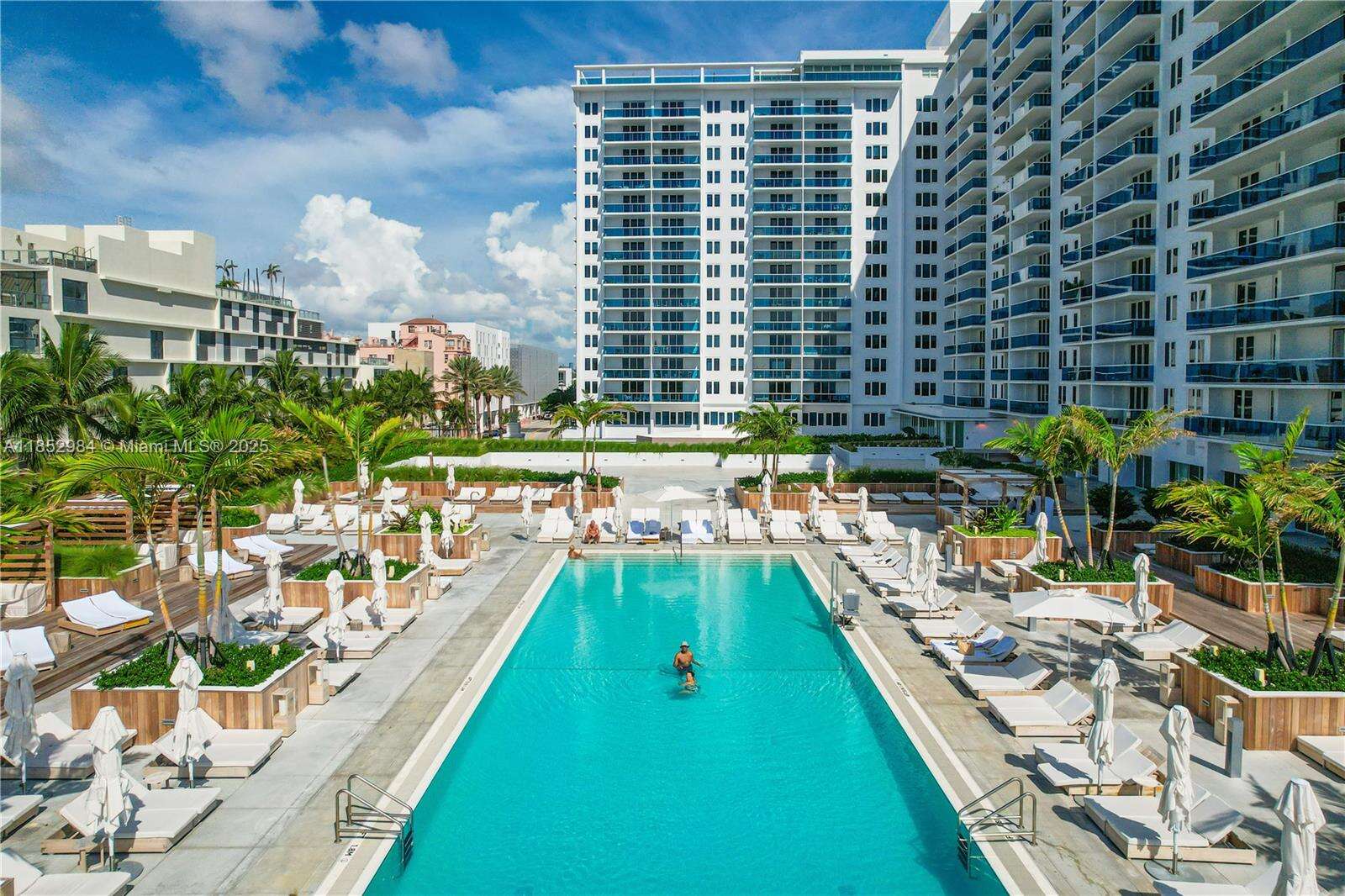 Roney Palace Unit #523 | Picture 34