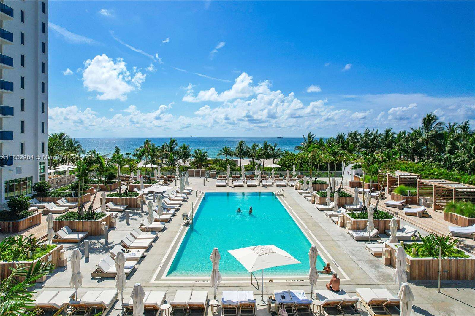 Roney Palace Unit #523 | Picture 39