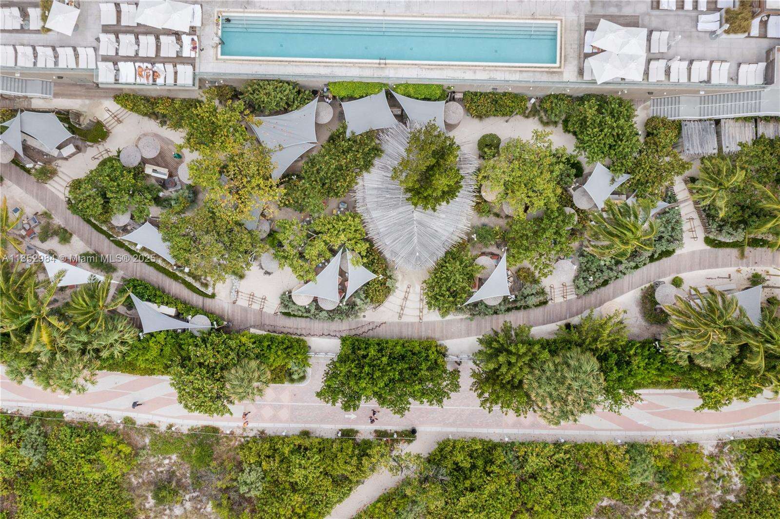 Roney Palace Unit #523 | Picture 47