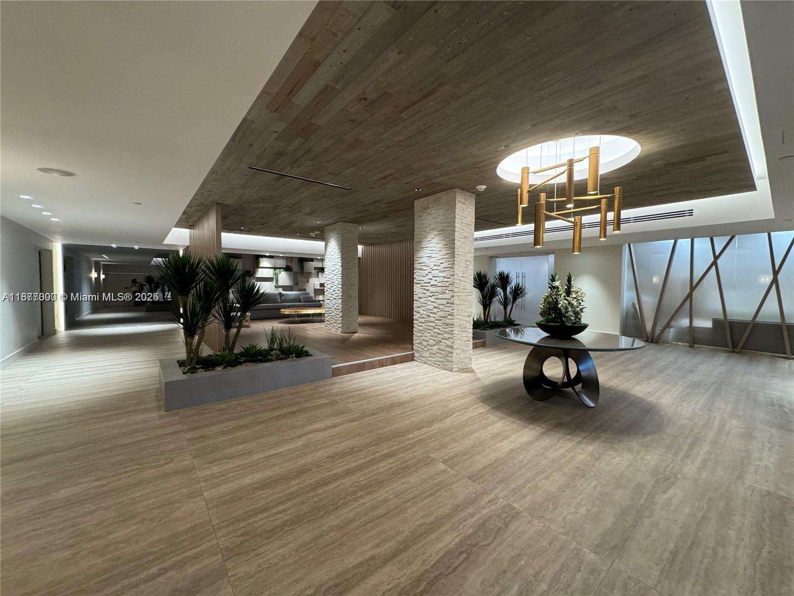 Roney Palace Unit #611 | Picture 34