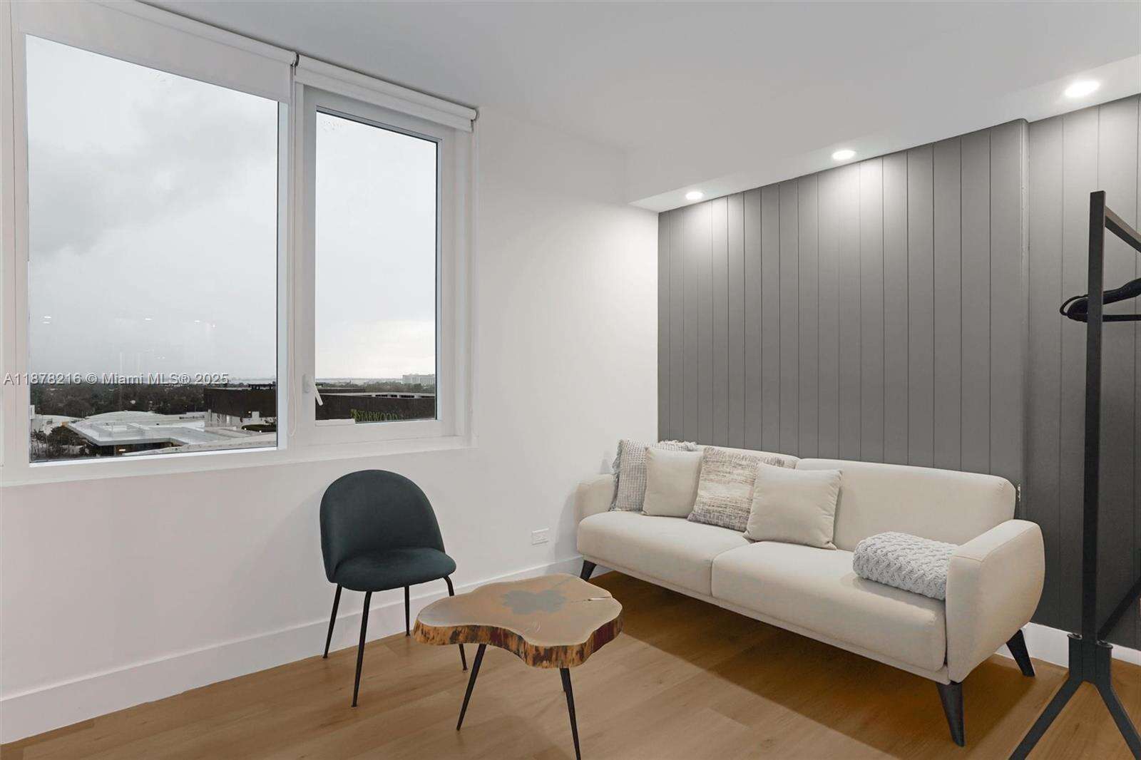 Roney Palace Unit #1135 | Picture 18