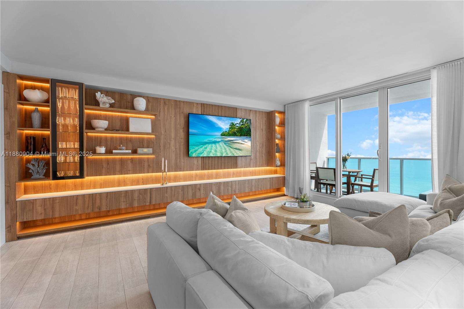 Roney Palace For Sale | Unit #1523-24