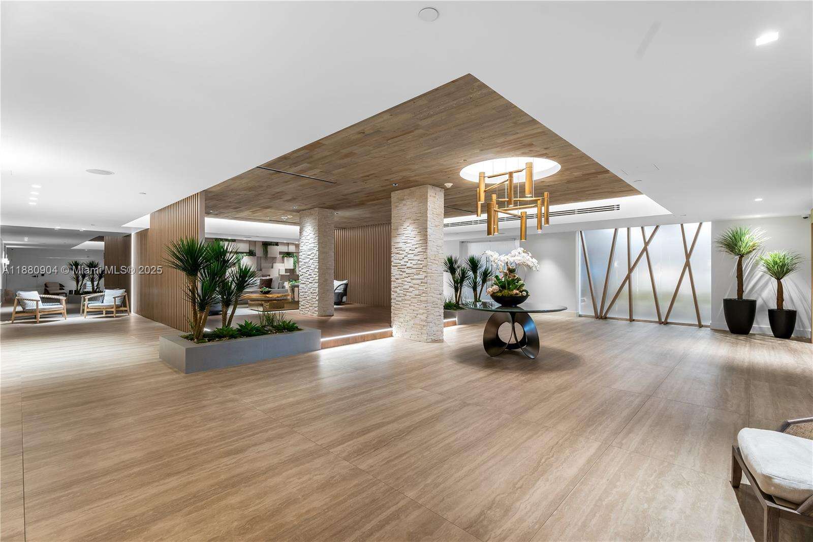 Roney Palace Unit #1523-24 | Picture 24