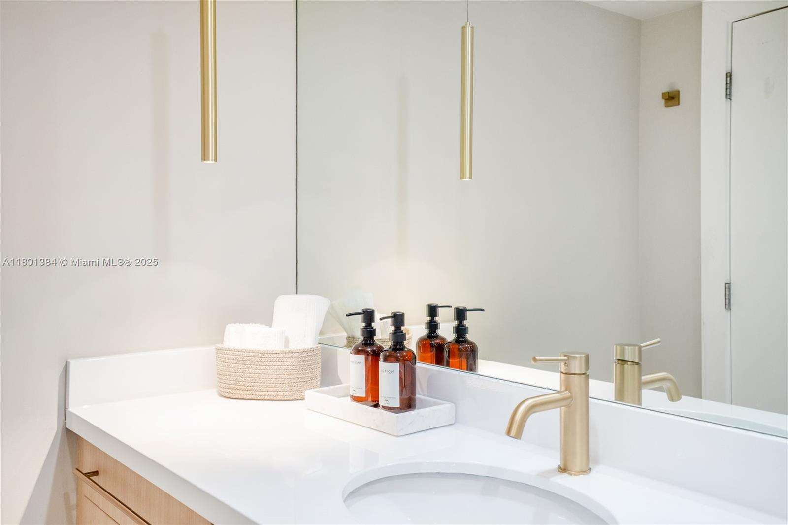 Roney Palace Unit #836 | Picture 13