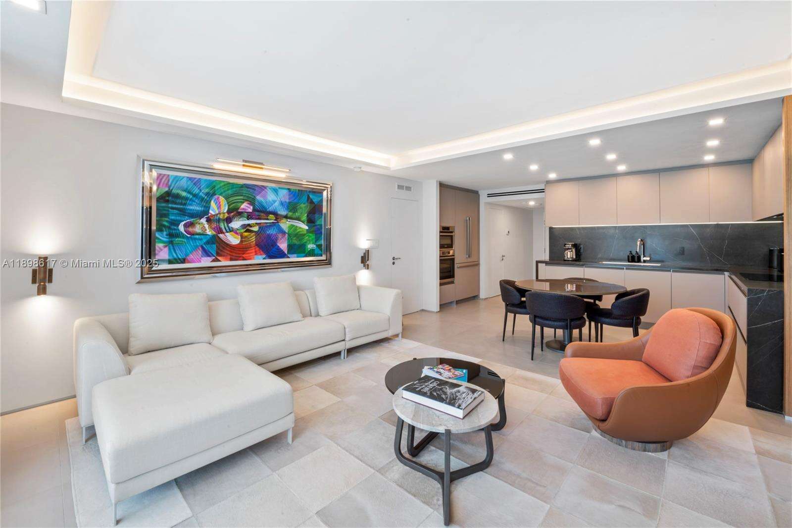 Roney Palace Unit #1005 | Picture 3