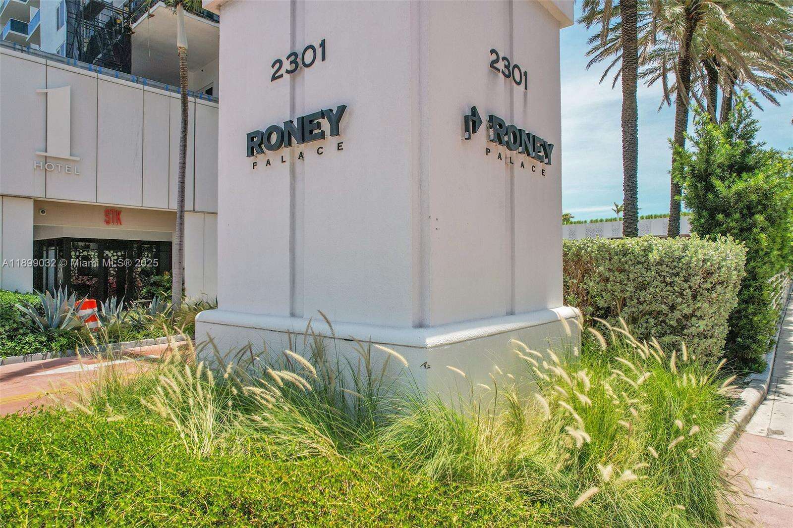 Roney Palace Unit #736 | Picture 11