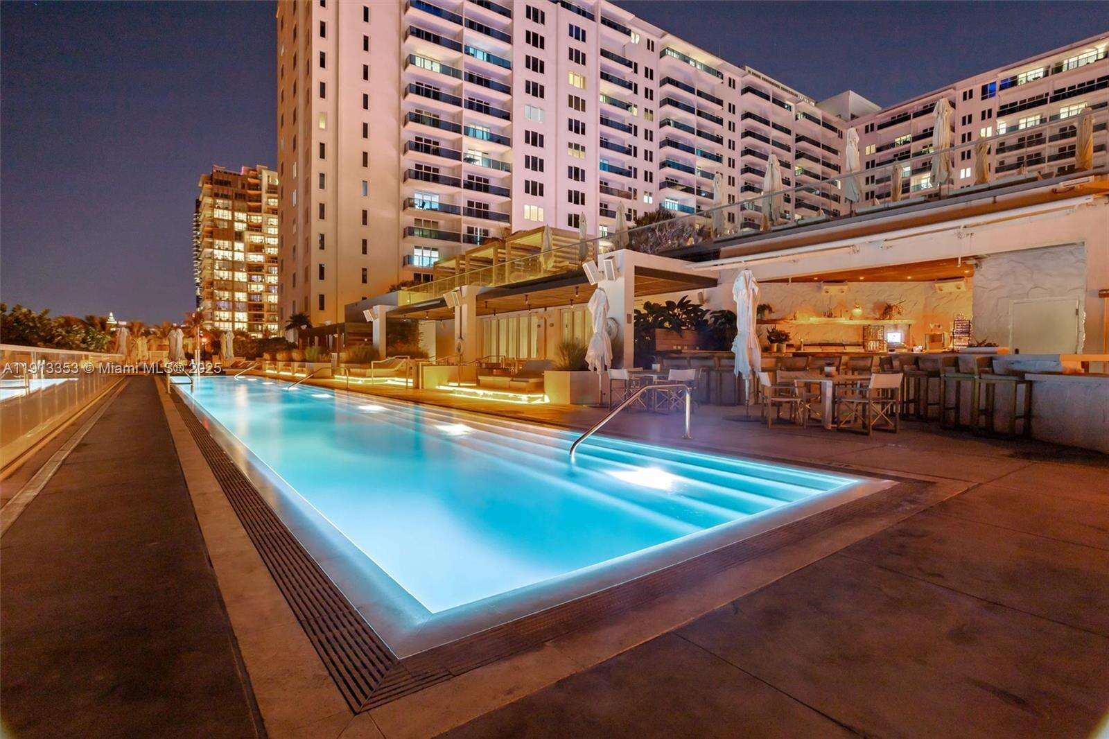 Roney Palace Unit #1432 | Picture 15