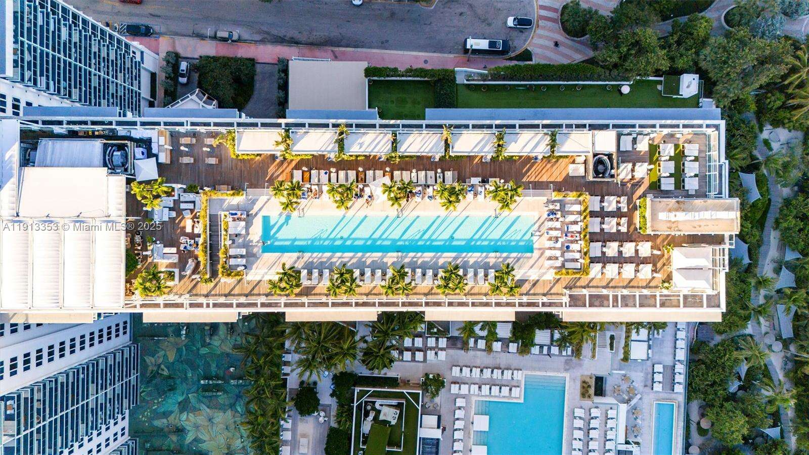 Roney Palace Unit #1432 | Picture 6