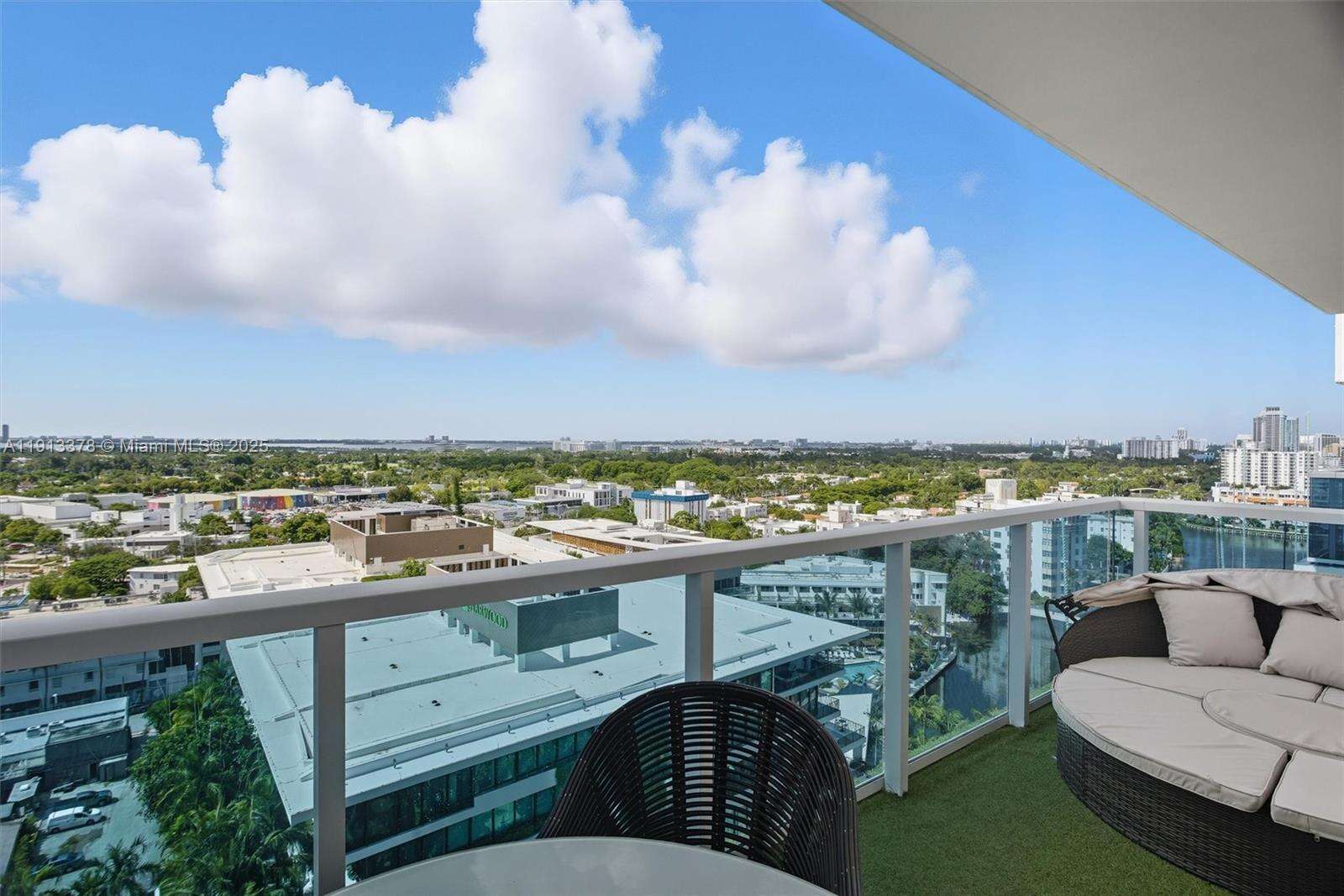 Roney Palace Unit #1634 | Picture 25