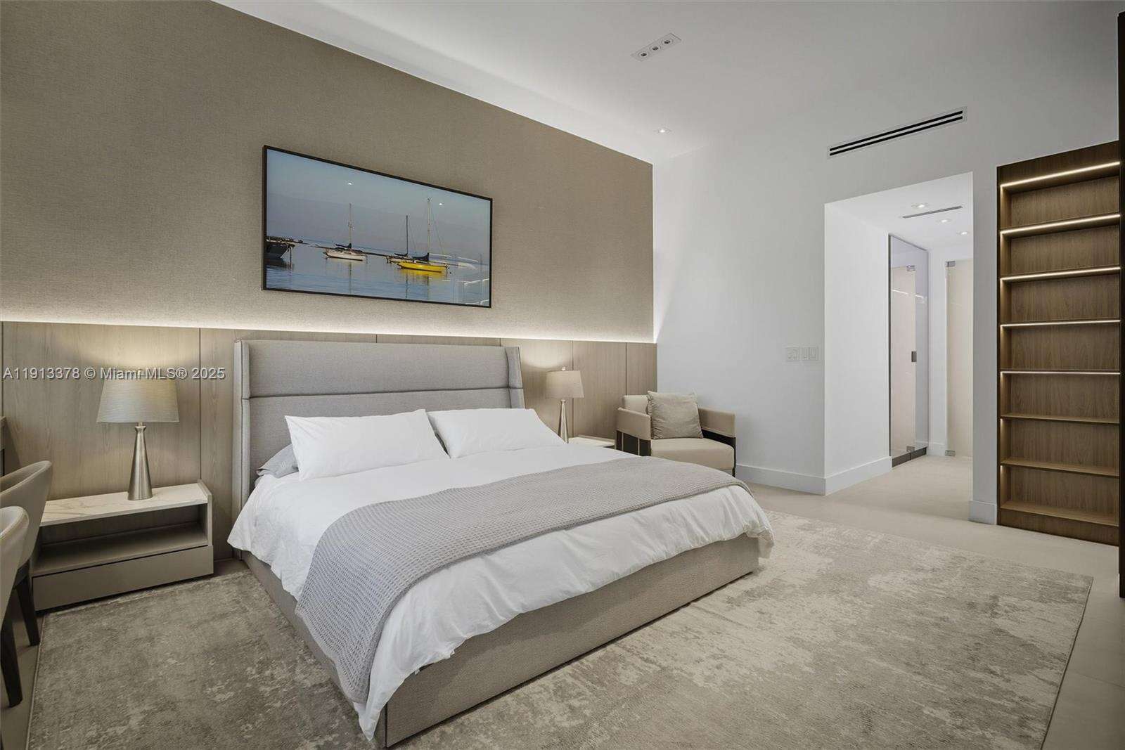 Roney Palace Unit #1634 | Picture 37