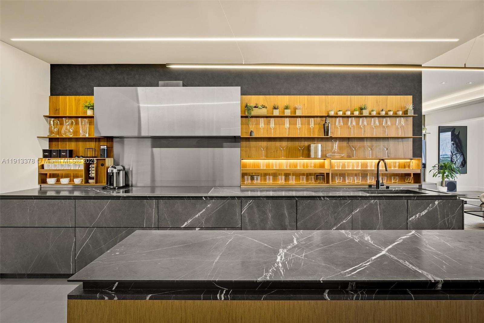 Roney Palace Unit #1634 | Picture 43