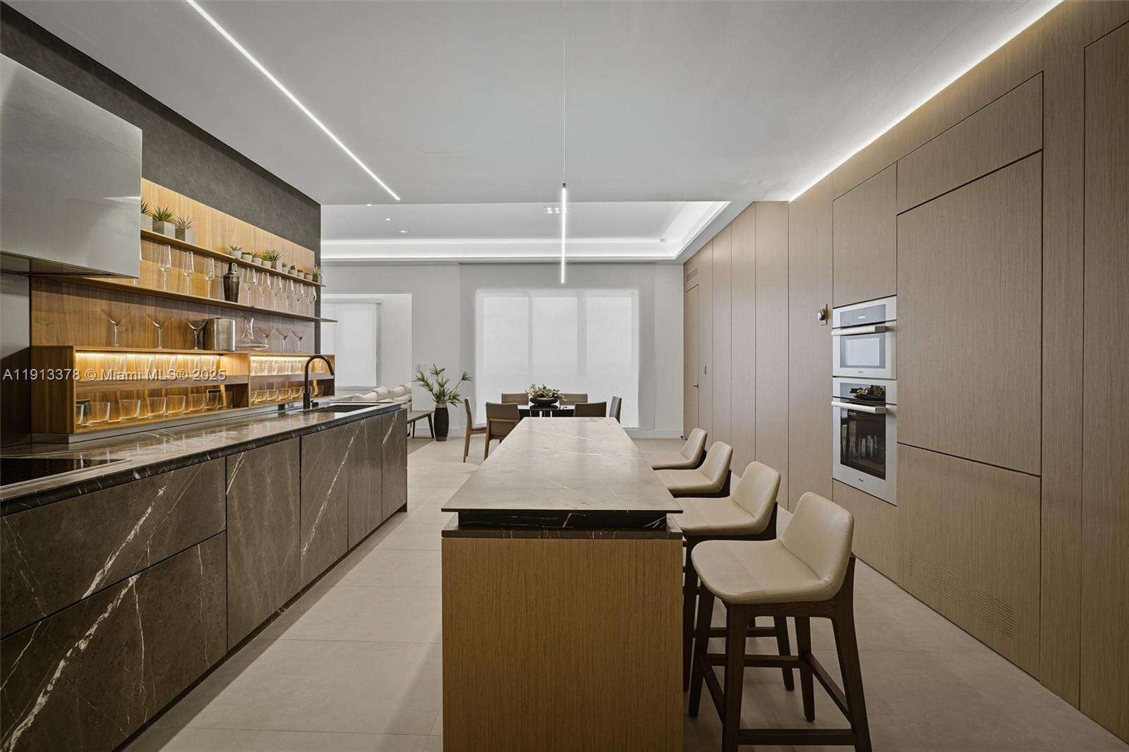 Roney Palace Unit #1634 | Picture 48