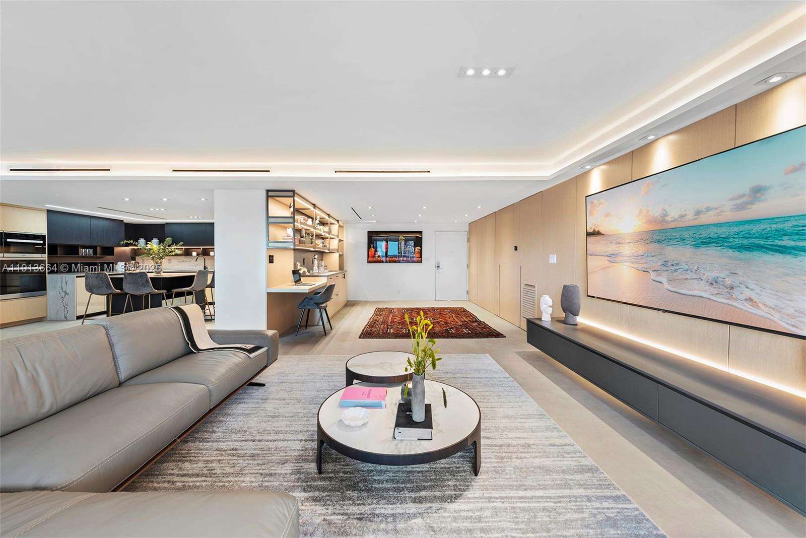 Roney Palace Unit #1004 | Picture 49