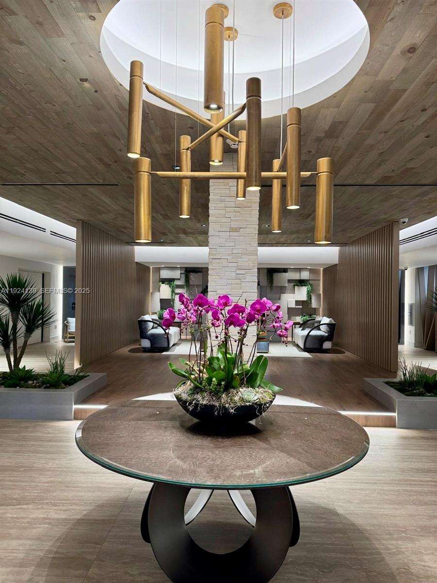 Roney Palace Unit #636 | Picture 16