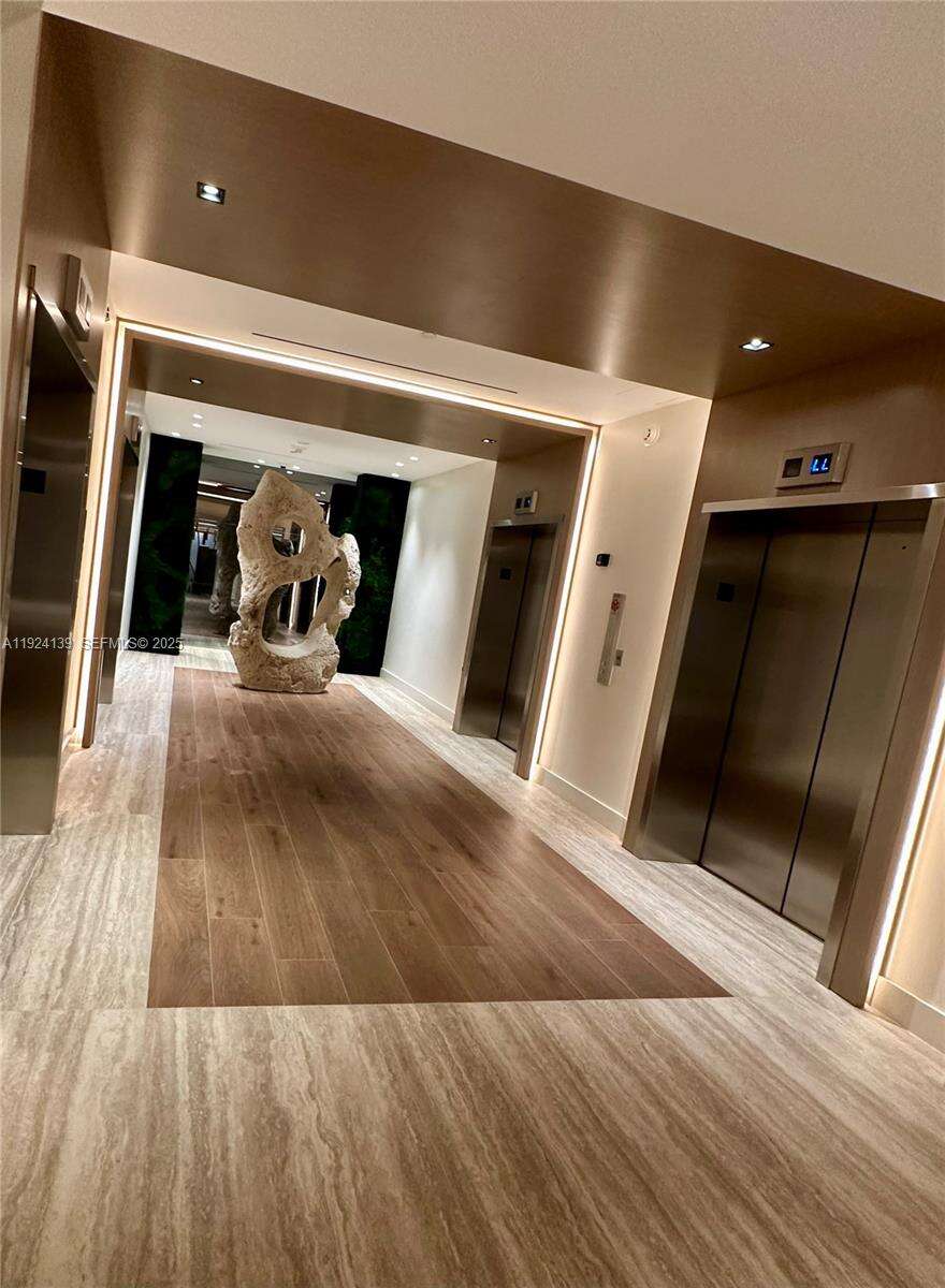 Roney Palace Unit #636 | Picture 20