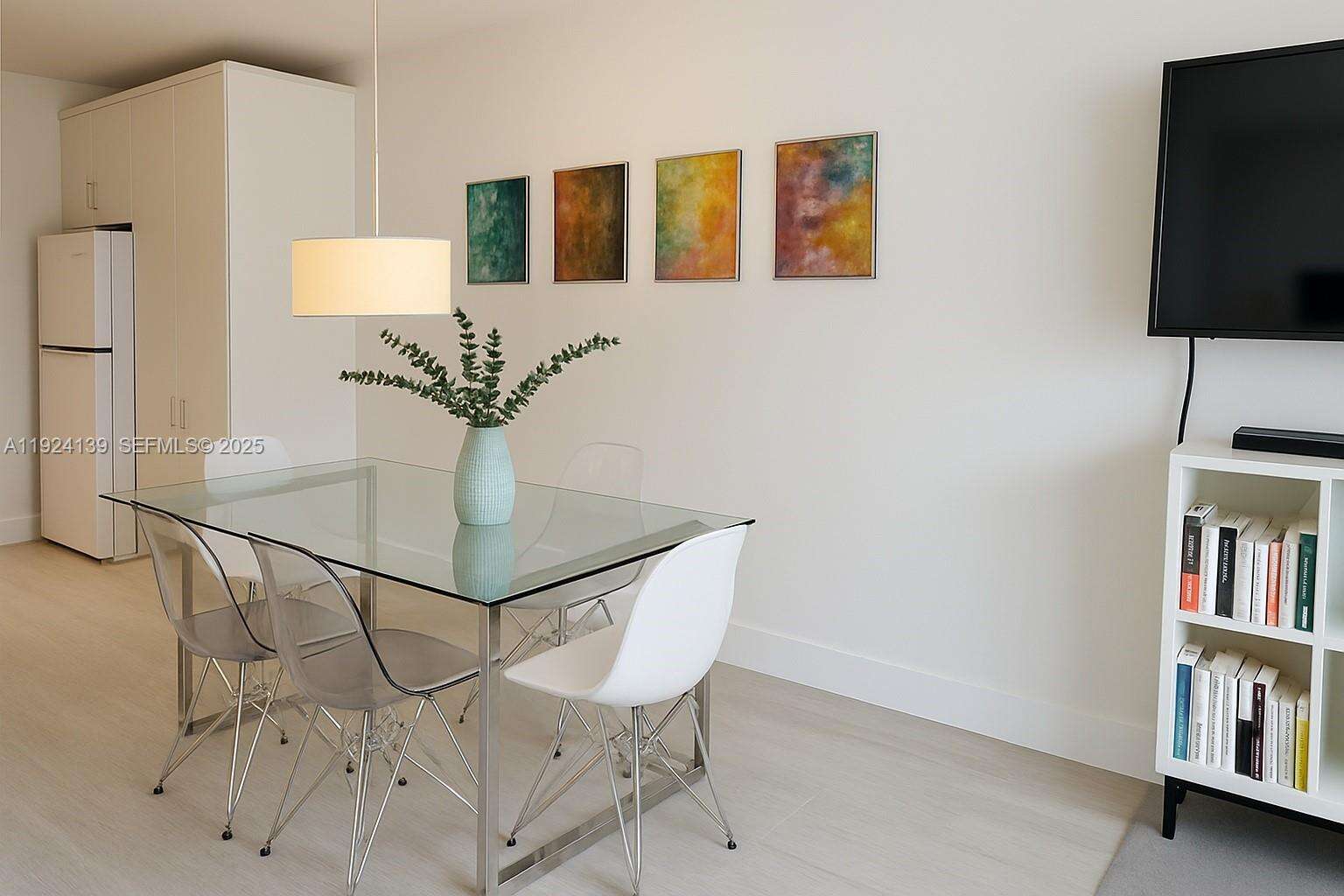 Roney Palace Unit #636 | Picture 5